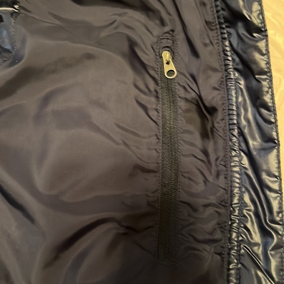 COLUMBIA Down navy blue down vest, size medium, in very good condition - Picture 5 of 14